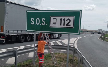 Noi panouri montate pe A1