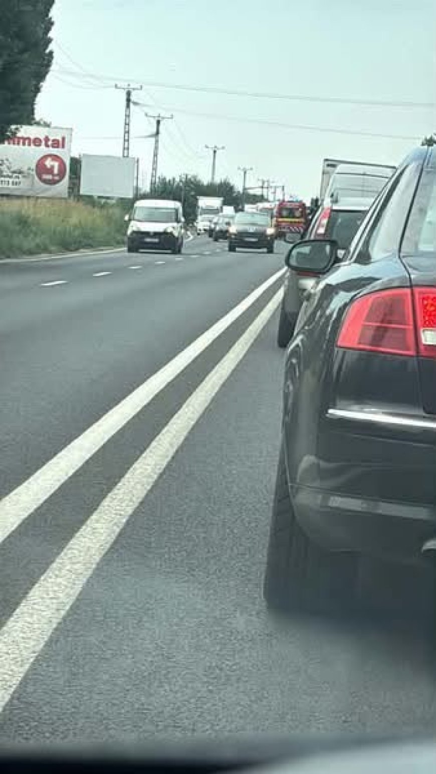 Accident pe Calea Șagului. Mai multe mașini avariate și trafic dat peste cap