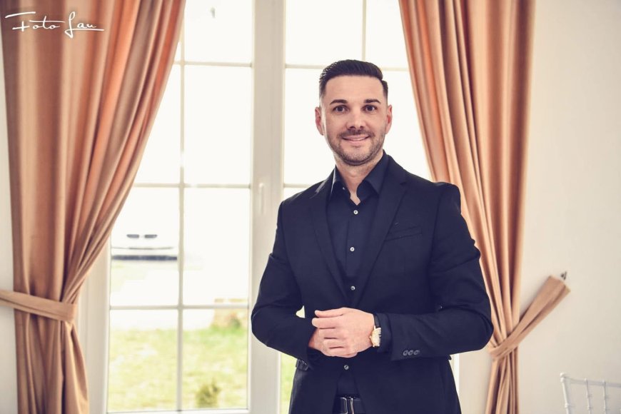 Cosmin Chira începe o nouă provocare: podcastul în care caută omul din spatele numelui